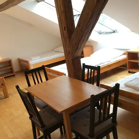 Travellers Hostal