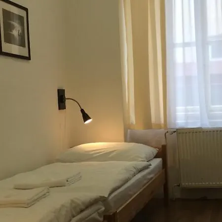 Hostel Travellers