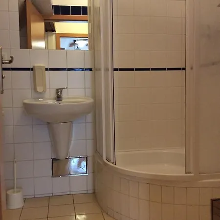Travellers Hostel